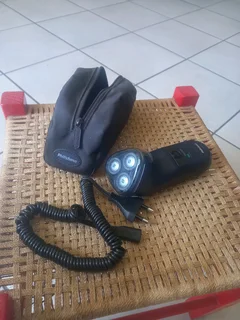 Brand New Philips 'Philishave' 4806 Rechargeable Mens Shaver