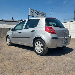 2006 Renault Clio