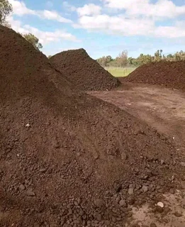 Topsoil and Compost we sell per Cubes and deriver everwhere around western cape