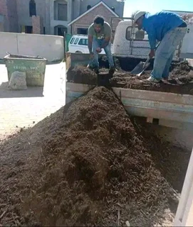 Topsoil and Compost we sell per Cubes and deriver everwhere around western cape