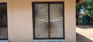 En Suit Room Flat let with Toilet Shower Inside