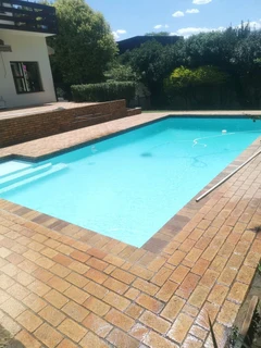 DOMESTIC GARDEN WORK HARD AND TRUSTWORTHY