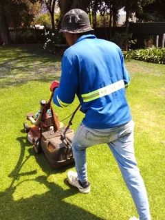 DOMESTI GARDEN WORK HARD AND  TRUSTWORTHY