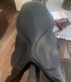 Wintec 250 Jump 17 inch Saddel