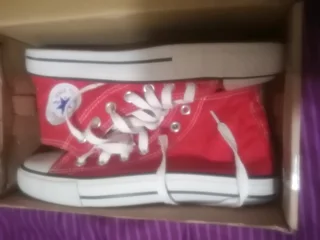 Red all star size 3.5 R500
