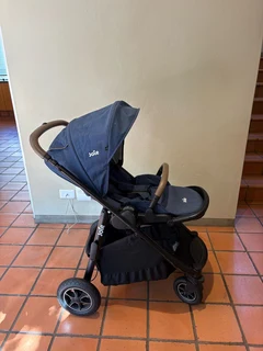 Joie Travel system