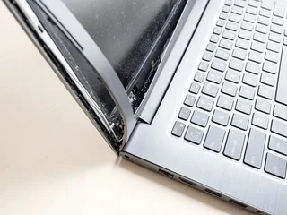 Broken or damaged laptop we buy
