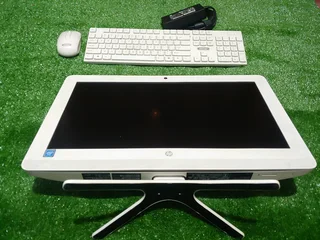 HP All in One | 4.0GB Ram &#43; 1TB HDD | Comes with Wireless Keyboard and mouse