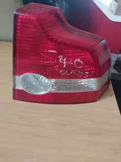 Volvo S40 2005 Right headlight