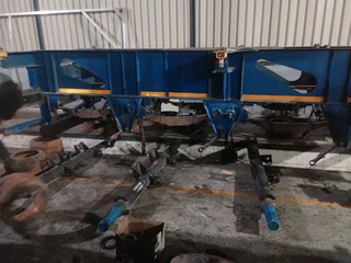 Trailer mechanic available