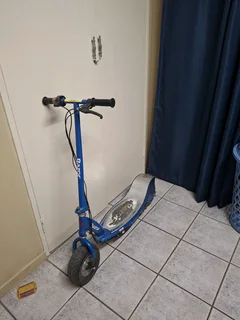 Razor e300 electric scooter