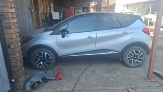 Renault Captur 1.2T H5F Stripping for parts