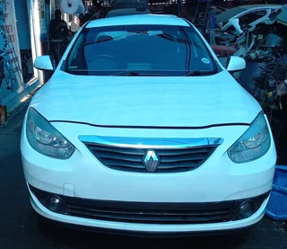 Renault Spares Fluence Stripping for parts