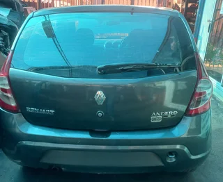 Renault Spares Sandero 1 1.6 8v Stripping for parts