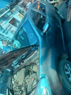 Renault Spares Sandero 1 1.6 8v Stripping for parts