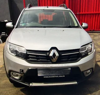Renault Spares Sandero 2 900T Stripping for parts