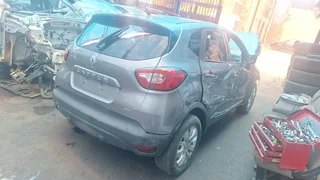 Renault Captur 900T Stripping for parts