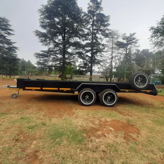 5 Meter Solid floor Car Trailer in Black