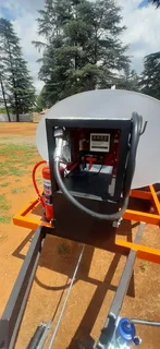 1000 Liter Diesel Bowser in Orange