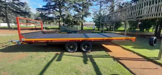6 Meter Flatbed in Red