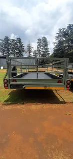5 Meter Utility Trailer with Toolbox in LC Brown
