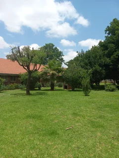 Bachelor&#39;s pad Midrand Glen Austin near Act Church in private secure complex