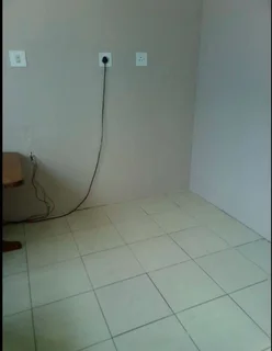 CHATSWORTH HOUSE TO RENT