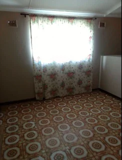 CHATSWORTH HOUSE TO RENT