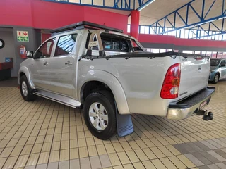 2011 Toyota Hilux 3.0 D-4D R/B D/CAB AUTO with 265112kms at TOKYO AUTO SALES 021 591 2730