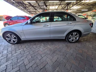 2008 Mercedes-Benz C 200 BE with 104191kms at TOKYO AUTO SALES 0600170028