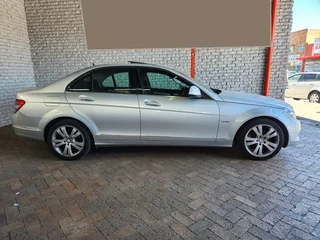 2008 Mercedes-Benz C 200 BE with 104191kms at TOKYO AUTO SALES 0600170028