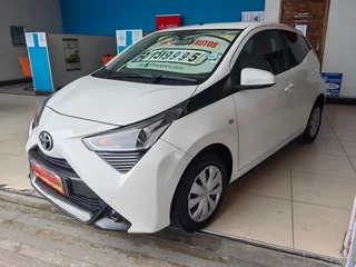 2019 Toyota Aygo 1.0 5-Door with ONLY 85705kms at TOKYO AUTO SALES 0600170028