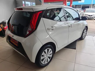 2019 Toyota Aygo 1.0 5-Door with ONLY 85705kms at TOKYO AUTO SALES 0600170028
