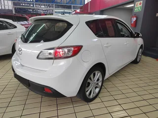2011 Mazda Mazda3 1.6 Sport Dynamic with 201879kms at TOKYO AUTO SALES 0600170028