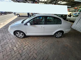 2006 Volkswagen Polo 1.6 Comfortline with 105310kms at TOKYO AUTO SALES 0600170028