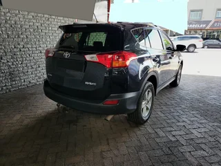2013 Toyota RAV4 2.0 GX 4x2 CVT with 220567kms at TOKYO AUTO SALES 0600170028