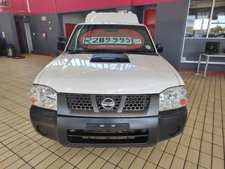 2017 Nissan NP300 Hardbody 2.5 TDi LWB with 162128kms at TOKYO AUTO SALES 0600170028