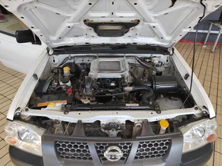 2017 Nissan NP300 Hardbody 2.5 TDi LWB with 162128kms at TOKYO AUTO SALES 0600170028