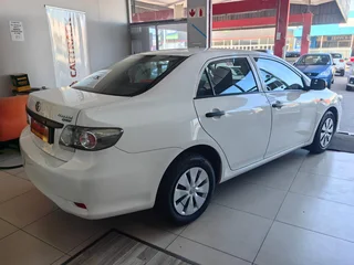 2015 Toyota Corolla Quest 1.6 AT, White with 94990km available now!