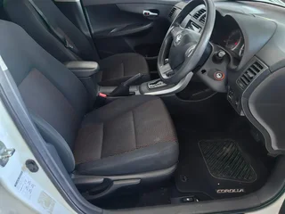 2015 Toyota Corolla Quest 1.6 AT, White with 94990km available now!