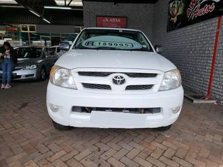 2005 Toyota Hilux 2.7 VVT-i R/Body Raider with 245356kms at TOKYO AUTO SALES 0600170028