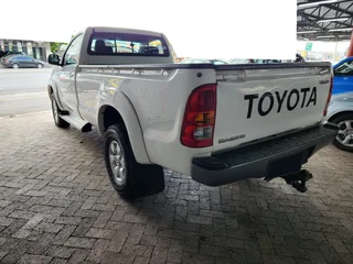 2005 Toyota Hilux 2.7 VVT-i R/Body Raider with 245356kms at TOKYO AUTO SALES 0600170028
