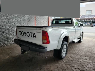 2005 Toyota Hilux 2.7 VVT-i R/Body Raider with 245356kms at TOKYO AUTO SALES 0600170028