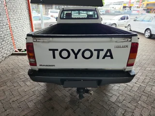 2005 Toyota Hilux 2.7 VVT-i R/Body Raider with 245356kms at TOKYO AUTO SALES 0600170028