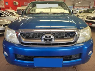 2010 Toyota Hilux 2.7 VVT-i R/B Raider with 231682kms at TOKYOA AUTO SALES 0600170028