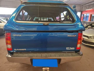 2010 Toyota Hilux 2.7 VVT-i R/B Raider with 231682kms at TOKYOA AUTO SALES 0600170028