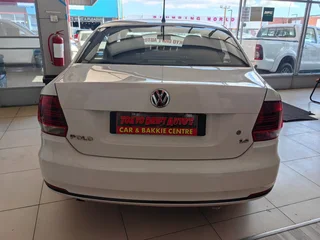 2018 Volkswagen Polo Sedan 1.4i Trendline, with 115287km available now!