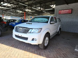 2014 Toyota Hilux 3.0 D4D D/Cab Diesel Bakkie, Call Bibi 0600170028