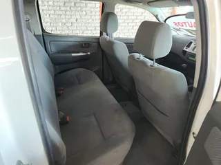 2014 Toyota Hilux 3.0 D4D D/Cab Diesel Bakkie, Call Bibi 0600170028