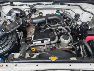 2012 Toyota Hilux 2.7 VVTi D/Cab, ONLY 169000kms, Call Bibi 0600170028